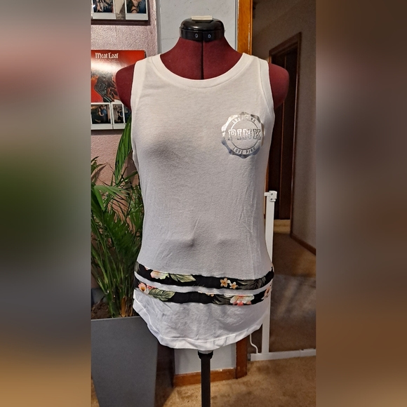 XS - Pink Victoria Secret white oversized Floral and Sparkle Tank - Picture 2 of 4